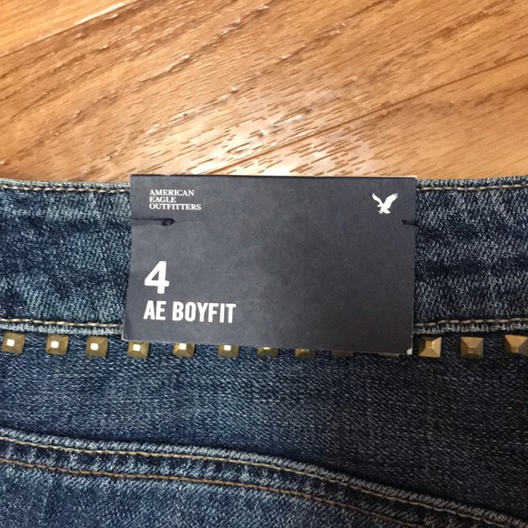 NWT American Eagle BOYFIT Distressed Shorts - Picture 3 of 8